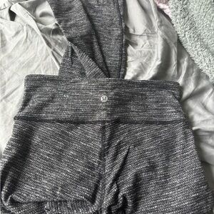 Rare color Lululemon Leggings Size 4